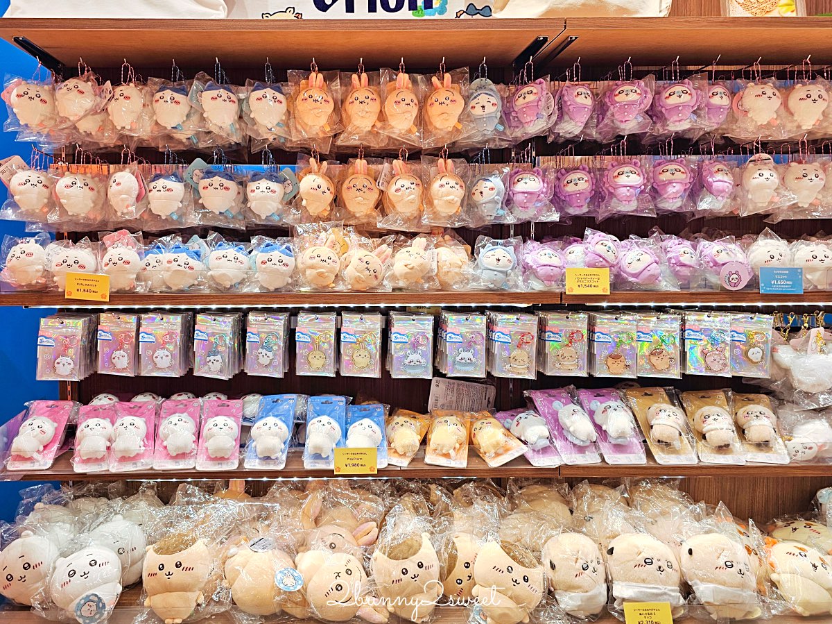 沖繩 PARCO CITY【獅薩的伴手禮店】萌翻天的吉伊卡哇限定周邊伴手禮店攻略 @兔兒毛毛姊妹花