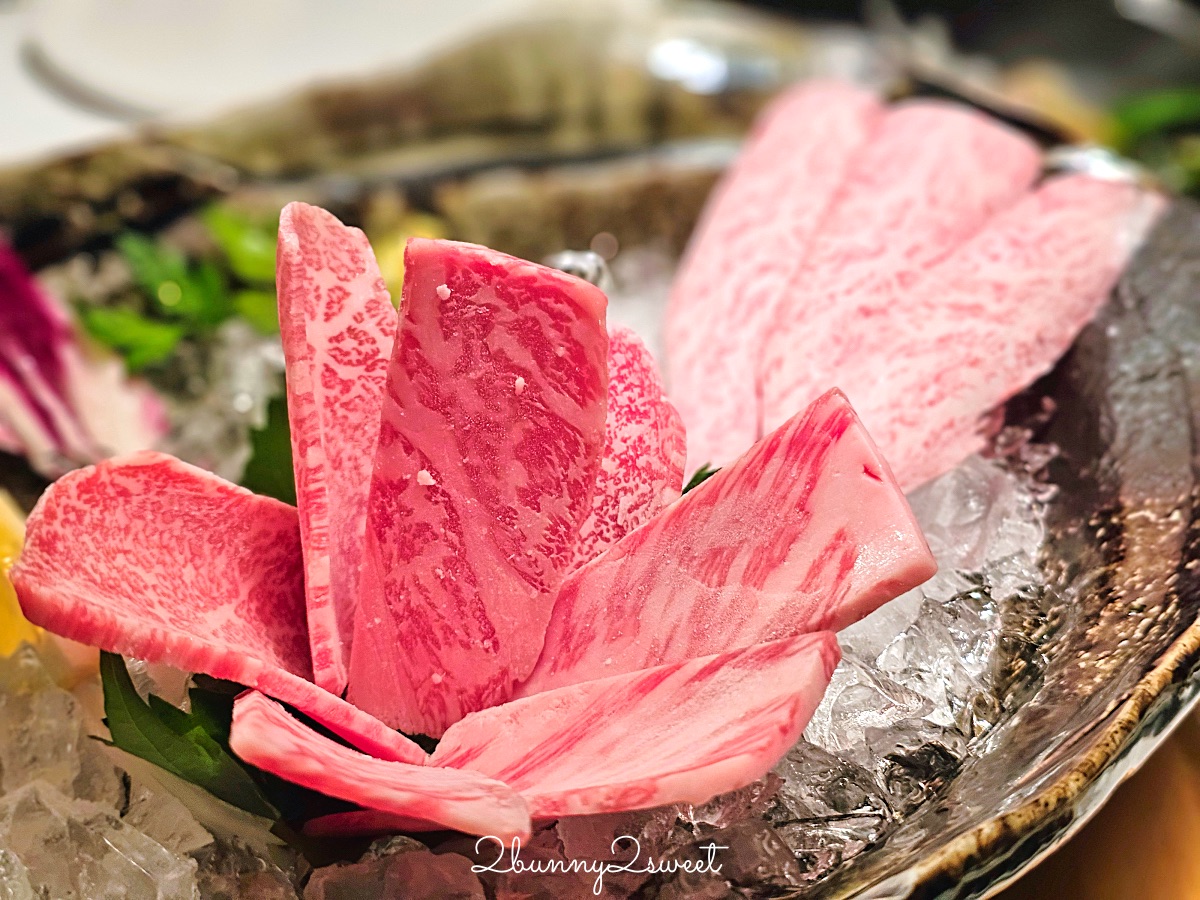 日本沖繩【炭火焼肉専門店 牛皇】和牛高級燒肉餐廳：極致奢華的頂級燒肉饗宴 @兔兒毛毛姊妹花