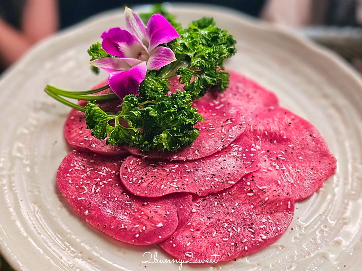 日本沖繩【炭火焼肉専門店 牛皇】和牛高級燒肉餐廳：極致奢華的頂級燒肉饗宴 @兔兒毛毛姊妹花