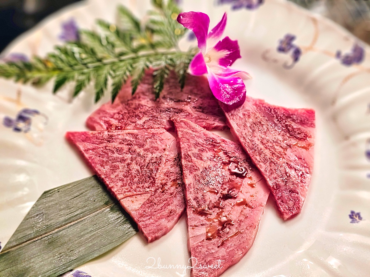 日本沖繩【炭火焼肉専門店 牛皇】和牛高級燒肉餐廳：極致奢華的頂級燒肉饗宴 @兔兒毛毛姊妹花