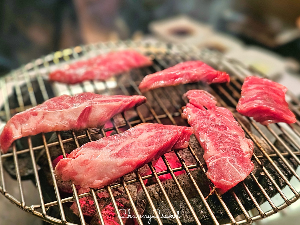 日本沖繩【炭火焼肉専門店 牛皇】和牛高級燒肉餐廳：極致奢華的頂級燒肉饗宴 @兔兒毛毛姊妹花