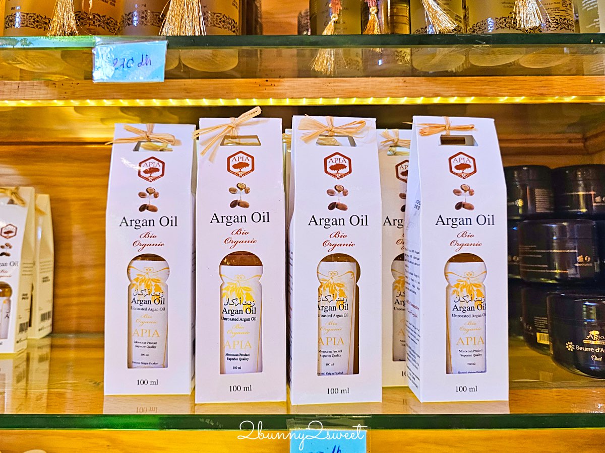 【摩洛哥伴手禮】APIA 必買阿甘油保養品牌＋咖啡餐廳實訪！菲斯往舍夫沙萬途中最舒服休息站 @兔兒毛毛姊妹花