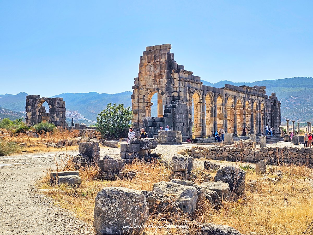 摩洛哥千年古城奇蹟！【瓦魯比利斯 Volubilis】世界遺產羅馬古城遺跡全攻略 @兔兒毛毛姊妹花