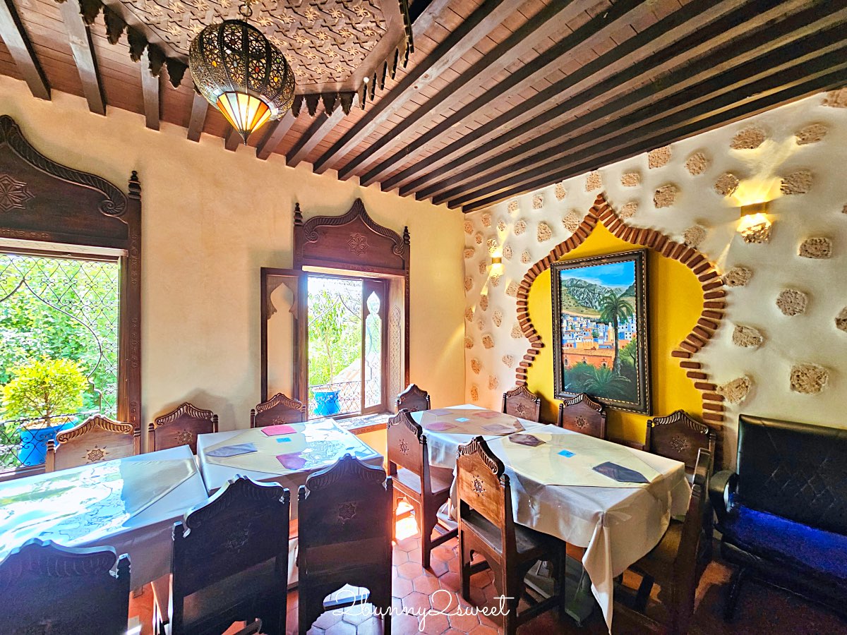 舍夫沙萬美食【Restaurant Casa Aladdin】眺望藍城屋頂與卡斯巴堡的夢幻打卡餐廳 @兔兒毛毛姊妹花