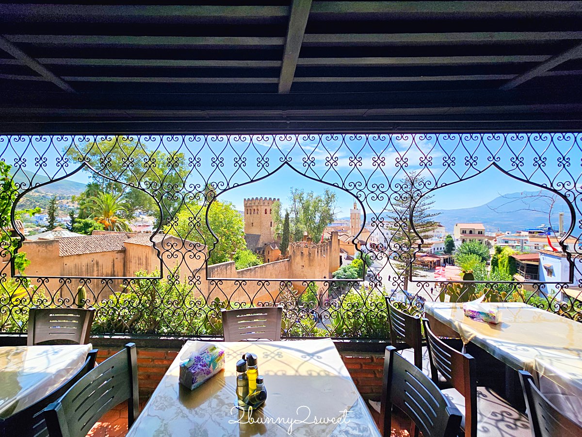 舍夫沙萬美食【Restaurant Casa Aladdin】眺望藍城屋頂與卡斯巴堡的夢幻打卡餐廳 @兔兒毛毛姊妹花