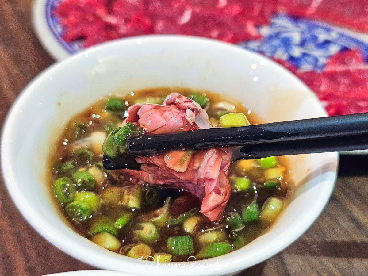 【牛鼎牛肉火鍋】台北民生社區也有台南產地直送溫體牛！清甜湯頭、厚切牛肉超鮮嫩 @兔兒毛毛姊妹花