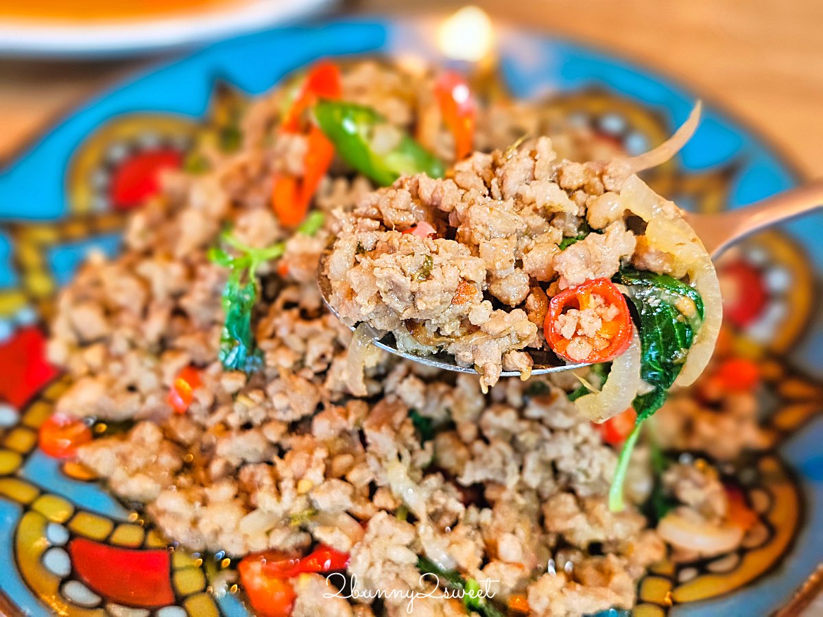 【ABV南洋餐酒館國館店】免出國吃正宗泰國菜配精釀啤酒，巨無霸火山排骨超霸氣 @兔兒毛毛姊妹花