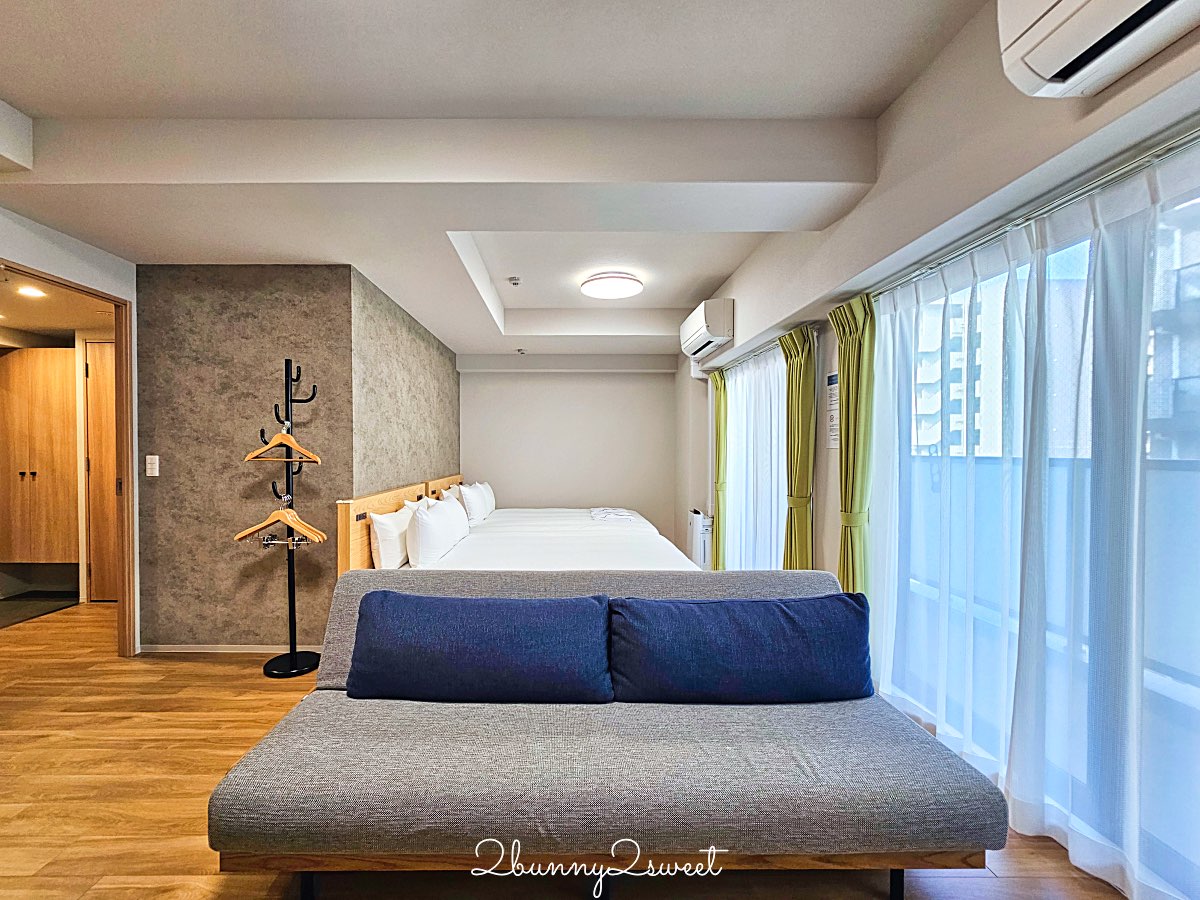 大阪全新開幕公寓式飯店【艾思利德酒店難波道頓堀東 ESLEAD HOTEL Namba Dotonbori East】大空間附廚房、洗衣機超便利！ @兔兒毛毛姊妹花