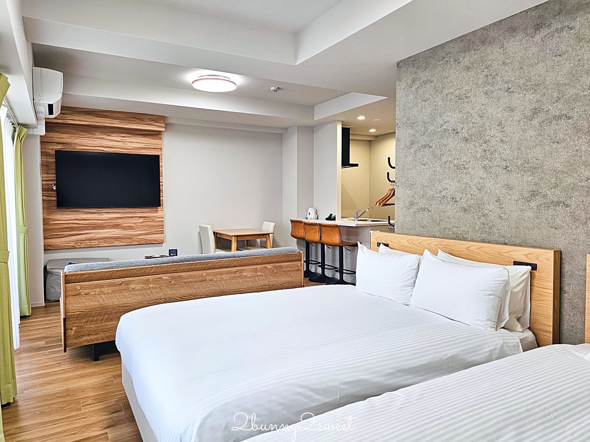 大阪全新開幕公寓式飯店【艾思利德酒店難波道頓堀東 ESLEAD HOTEL Namba Dotonbori East】大空間附廚房、洗衣機超便利！ @兔兒毛毛姊妹花