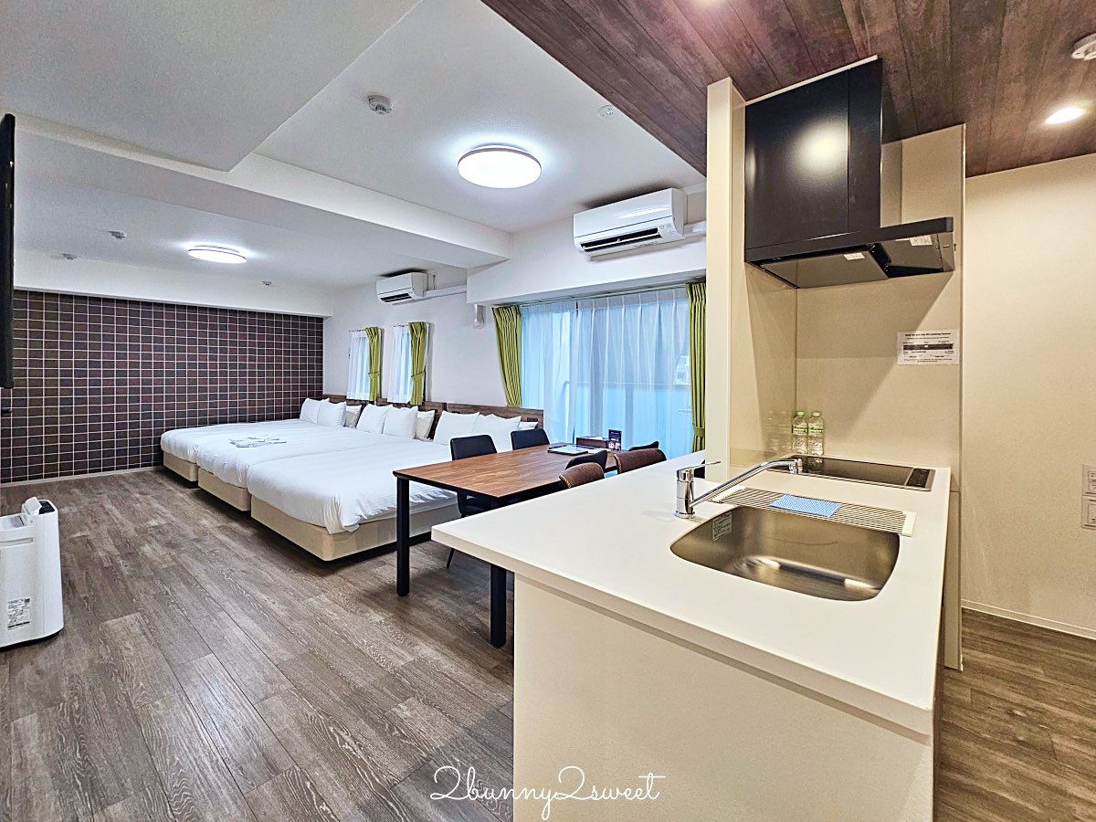 大阪全新開幕公寓式飯店【艾思利德酒店難波道頓堀東 ESLEAD HOTEL Namba Dotonbori East】大空間附廚房、洗衣機超便利！ @兔兒毛毛姊妹花
