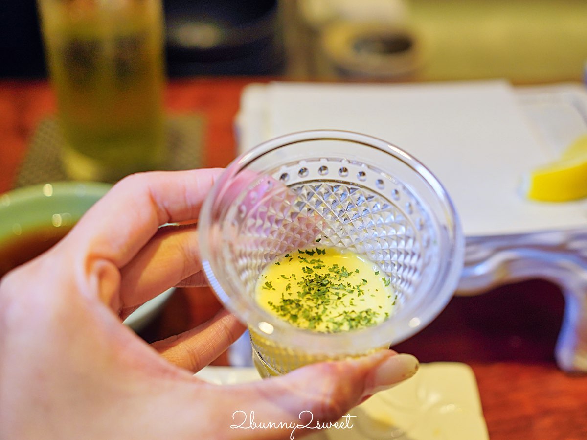 大阪美食【天婦羅天山】法善寺橫丁米其林等級天婦羅：現炸職人秀 × 嚴選旬味食材 × 二樓清酒吧 AWA 氛圍滿點！ @兔兒毛毛姊妹花