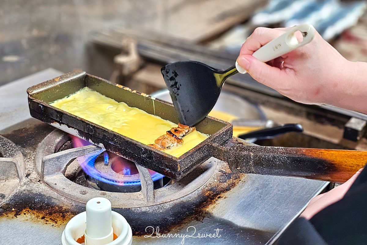京都鰻魚飯【炭燒鰻 土井活鰻】伏見稻荷人氣炭火鰻魚名店！百年職人魂的炭香蒲燒鰻重 @兔兒毛毛姊妹花