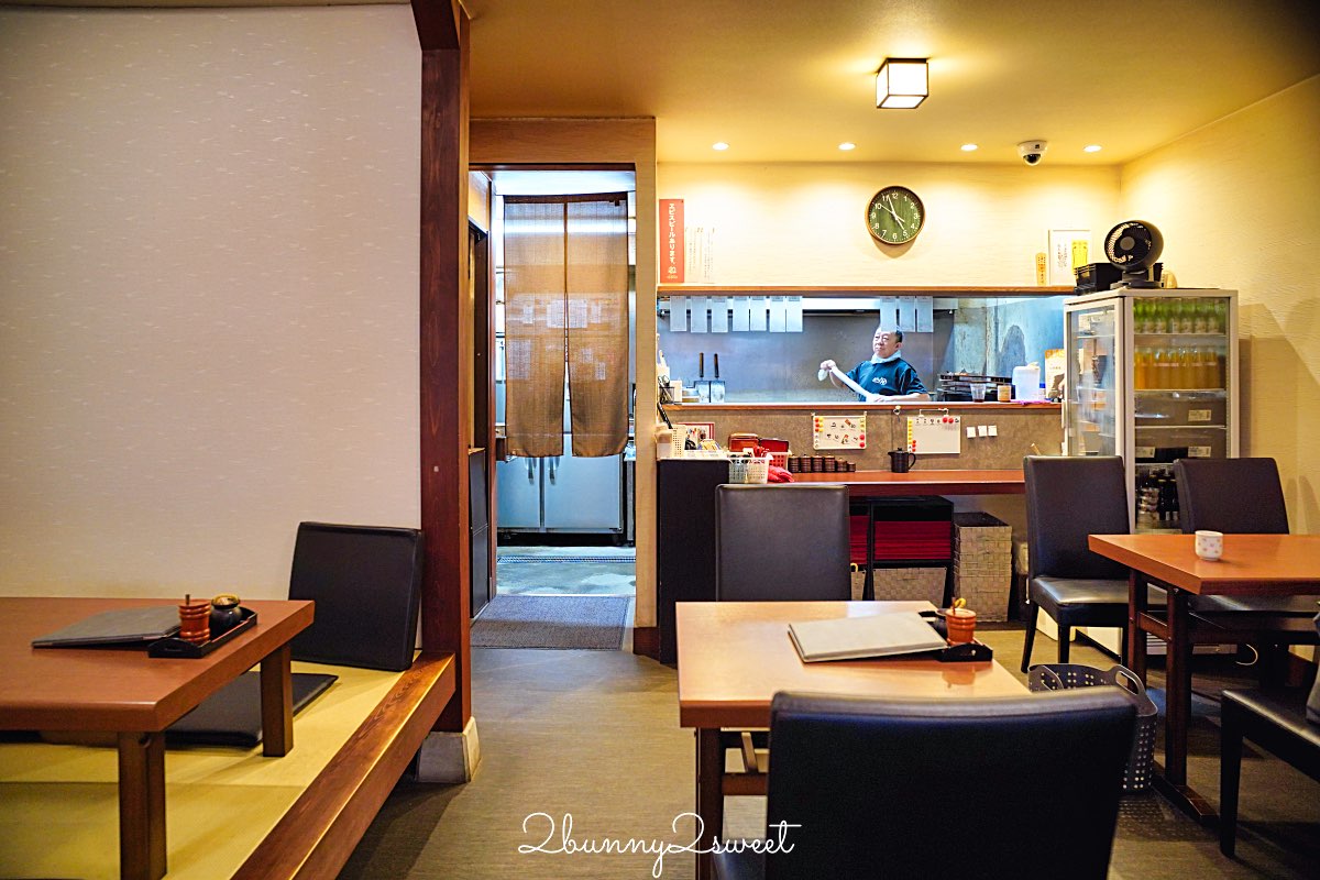 京都鰻魚飯【炭燒鰻 土井活鰻】伏見稻荷人氣炭火鰻魚名店！百年職人魂的炭香蒲燒鰻重 @兔兒毛毛姊妹花