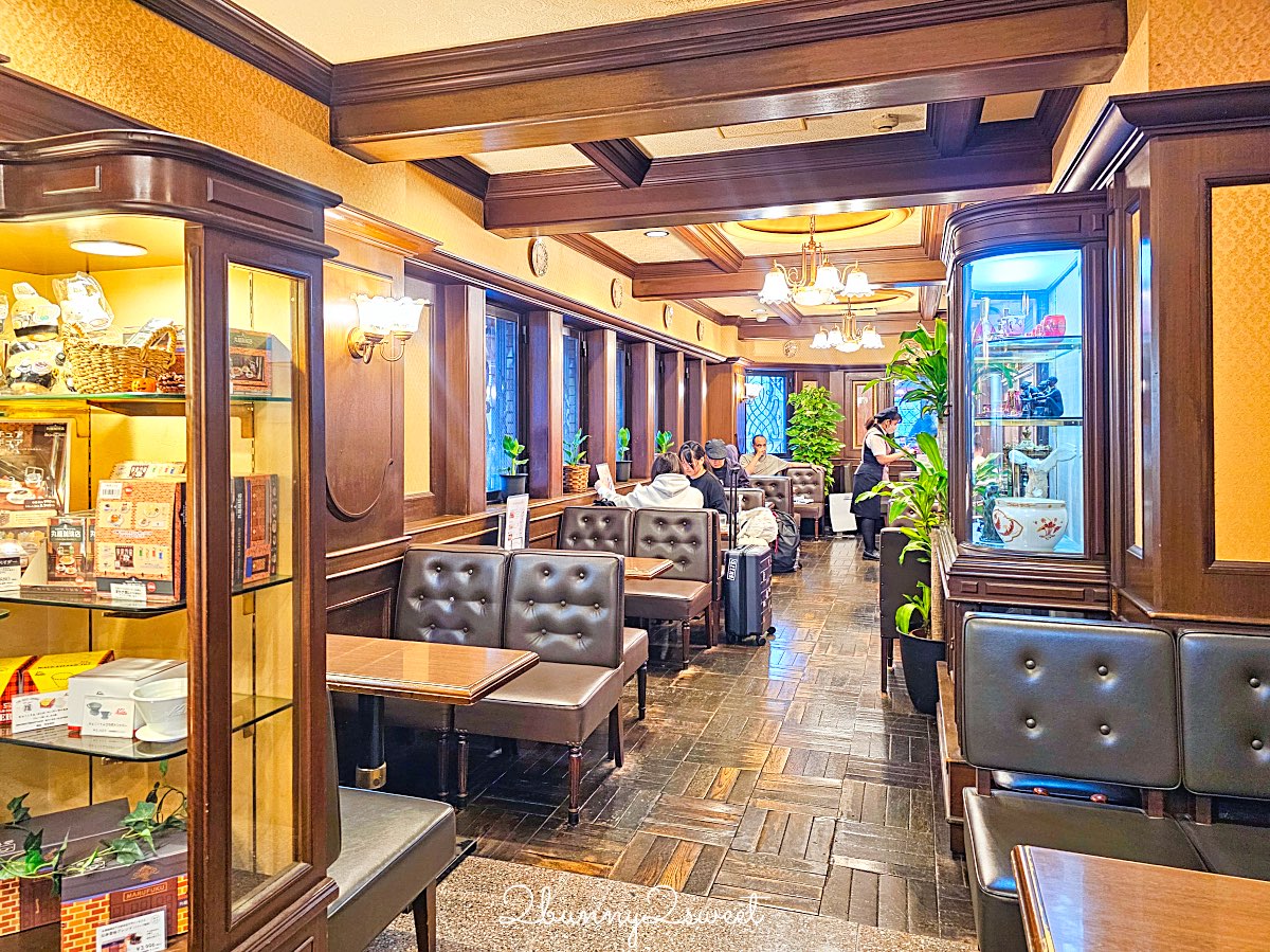 大阪美食【丸福珈琲店】昭和復古咖啡廳!香氣濃郁的深焙咖啡、厚蛋三明治與銅板鬆餅超經典 @兔兒毛毛姊妹花 大阪美食【丸福珈琲店】昭和復古咖啡廳!香氣濃郁的深焙咖啡、厚蛋三明治與銅板鬆餅超經典 @兔兒毛毛姊妹花