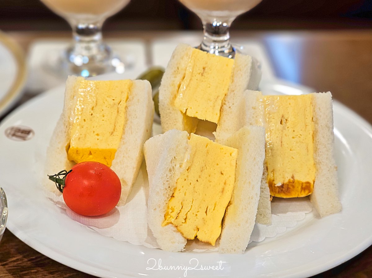 大阪美食【丸福珈琲店】昭和復古咖啡廳!香氣濃郁的深焙咖啡、厚蛋三明治與銅板鬆餅超經典 @兔兒毛毛姊妹花 大阪美食【丸福珈琲店】昭和復古咖啡廳!香氣濃郁的深焙咖啡、厚蛋三明治與銅板鬆餅超經典 @兔兒毛毛姊妹花