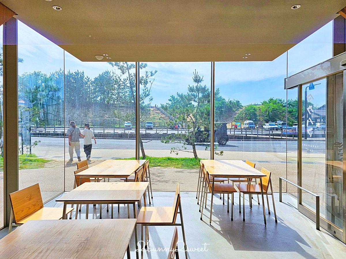 【Takahama Café 高濱咖啡】隈研吾操刀木質系咖啡館！面對鳥取砂丘絕美露台太好拍 @兔兒毛毛姊妹花