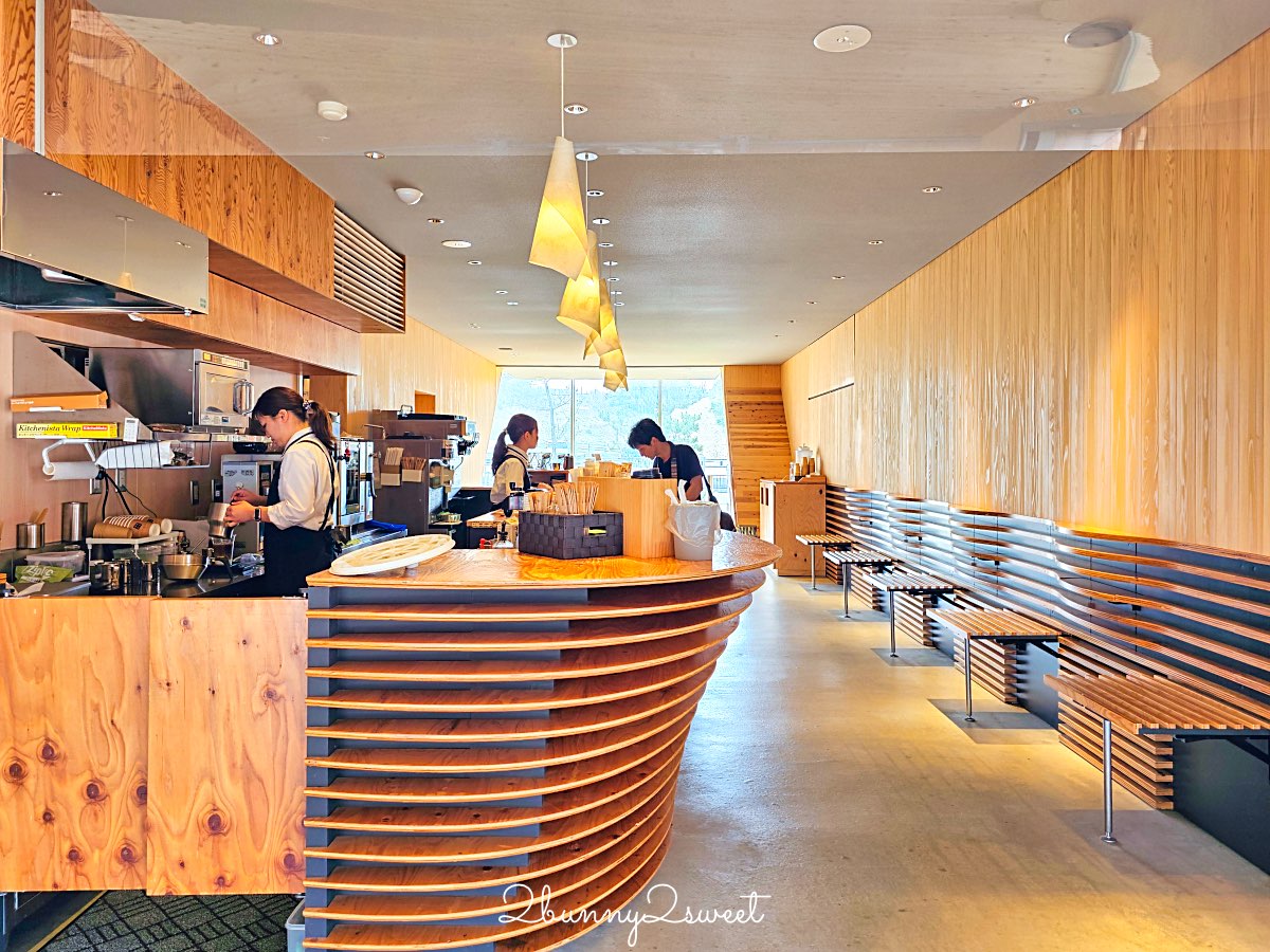 【Takahama Café 高濱咖啡】隈研吾操刀木質系咖啡館！面對鳥取砂丘絕美露台太好拍 @兔兒毛毛姊妹花