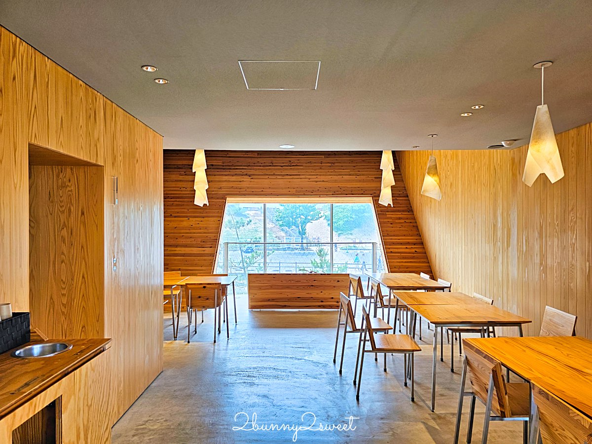 【Takahama Café 高濱咖啡】隈研吾操刀木質系咖啡館！面對鳥取砂丘絕美露台太好拍 @兔兒毛毛姊妹花
