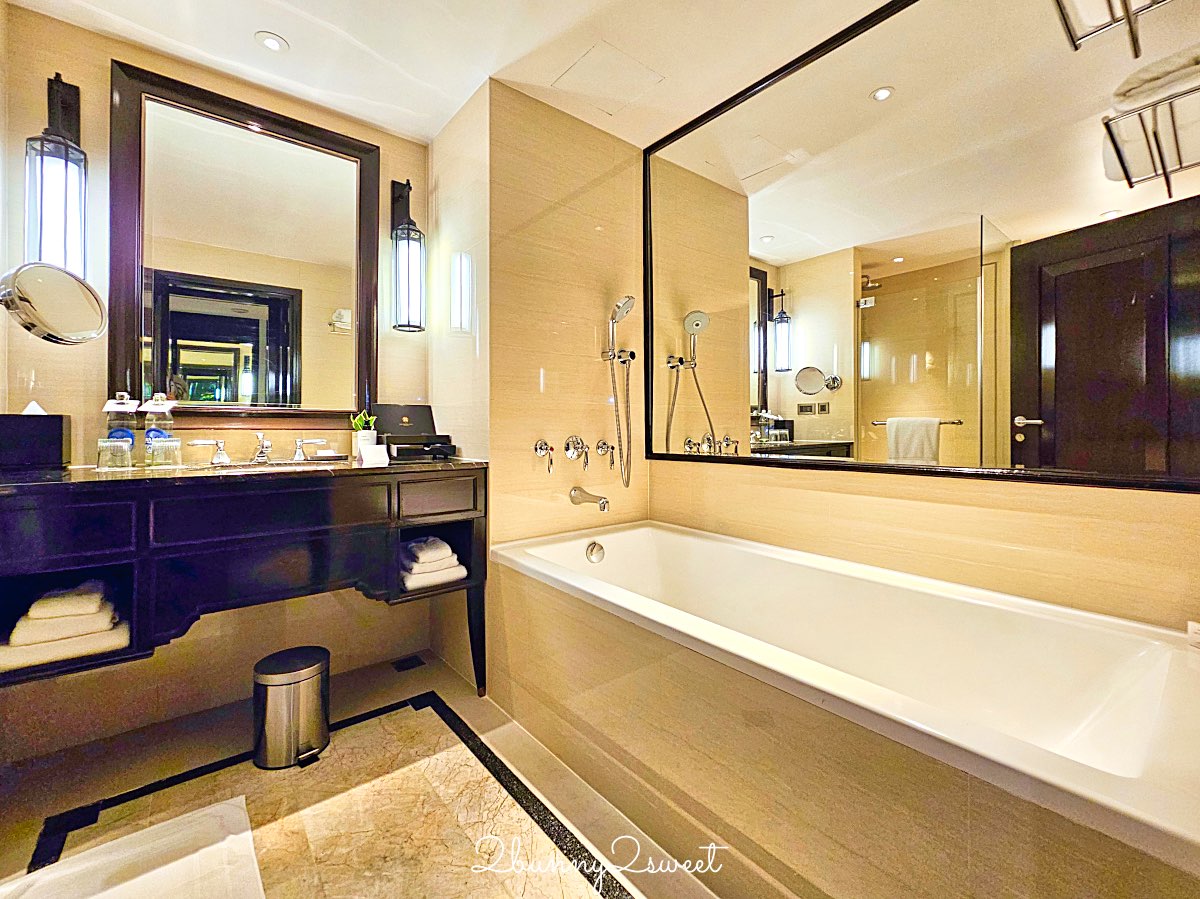【The Athenee Hotel】曼谷BTS Ploenchit 站最優雅五星飯店！房型舒適、絕美泳池像度假村 @兔兒毛毛姊妹花