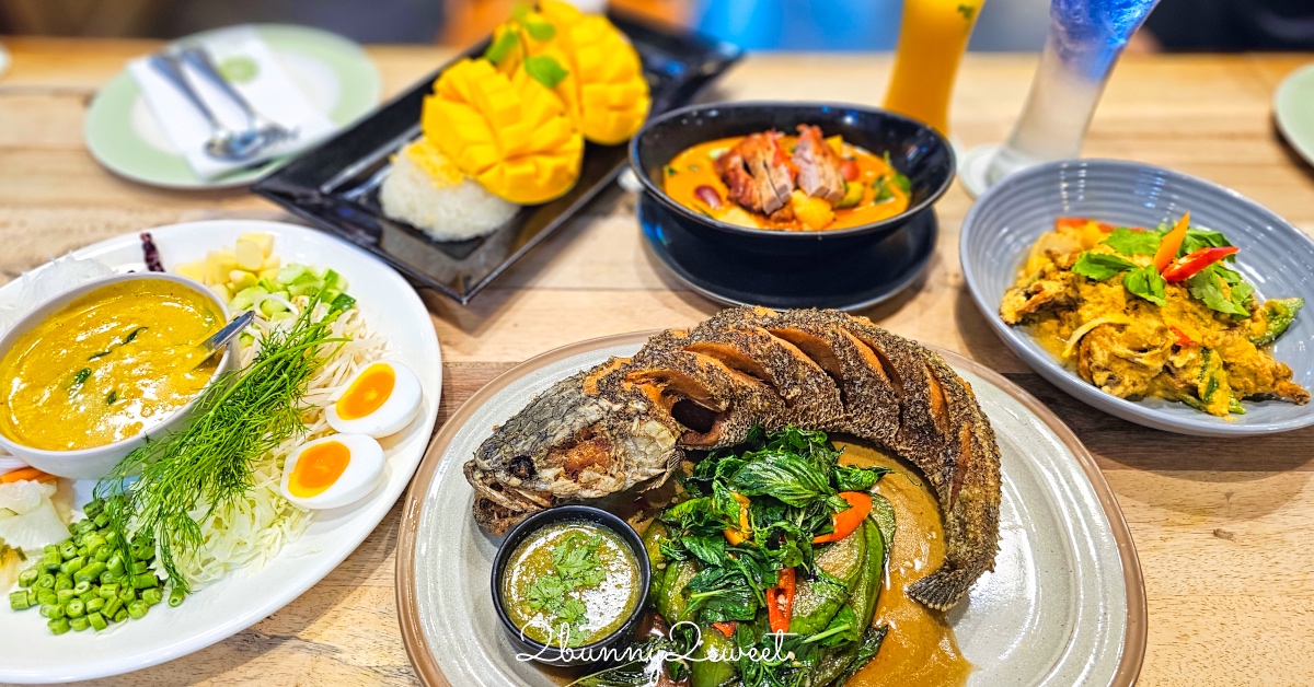 [2010 Greece] 。第二章。 憲法廣場看衛兵交接，對不起我笑了~ @兔兒毛毛姊妹花