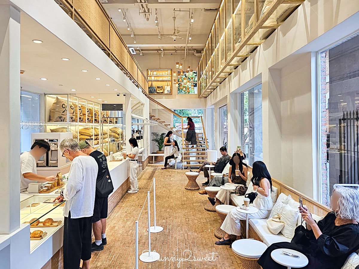 【One Nimman】清邁最美文青商場～在地設計品牌、香氛選物、貓咪咖啡、米其林餐廳一次逛透！ @兔兒毛毛姊妹花