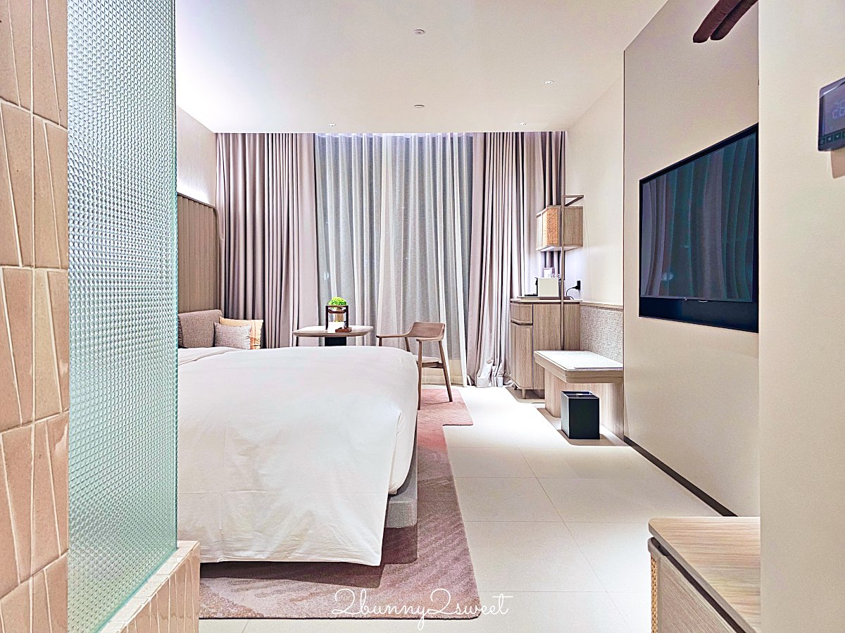 曼谷【KROMO Bangkok Curio Collection by Hilton】粉紅夢幻設計、絕美空中泳池、文青系早餐超驚艷! @兔兒毛毛姊妹花 曼谷【KROMO Bangkok Curio Collection by Hilton】粉紅夢幻設計、絕美空中泳池、文青系早餐超驚艷! @兔兒毛毛姊妹花