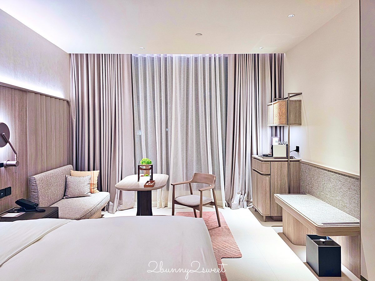 曼谷【KROMO Bangkok Curio Collection by Hilton】粉紅夢幻設計、絕美空中泳池、文青系早餐超驚艷! @兔兒毛毛姊妹花 曼谷【KROMO Bangkok Curio Collection by Hilton】粉紅夢幻設計、絕美空中泳池、文青系早餐超驚艷! @兔兒毛毛姊妹花