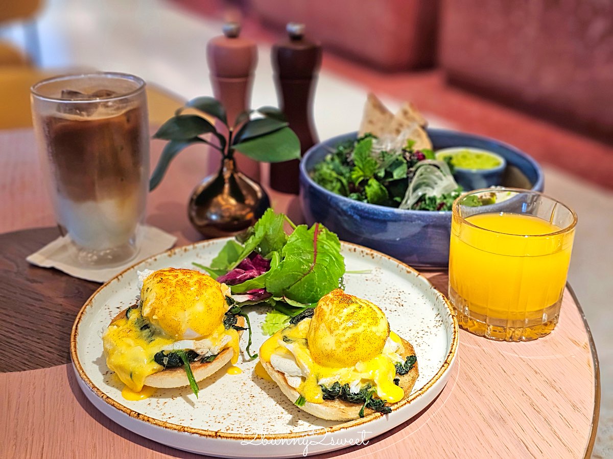 曼谷【KROMO Bangkok Curio Collection by Hilton】粉紅夢幻設計、絕美空中泳池、文青系早餐超驚艷! @兔兒毛毛姊妹花 曼谷【KROMO Bangkok Curio Collection by Hilton】粉紅夢幻設計、絕美空中泳池、文青系早餐超驚艷! @兔兒毛毛姊妹花