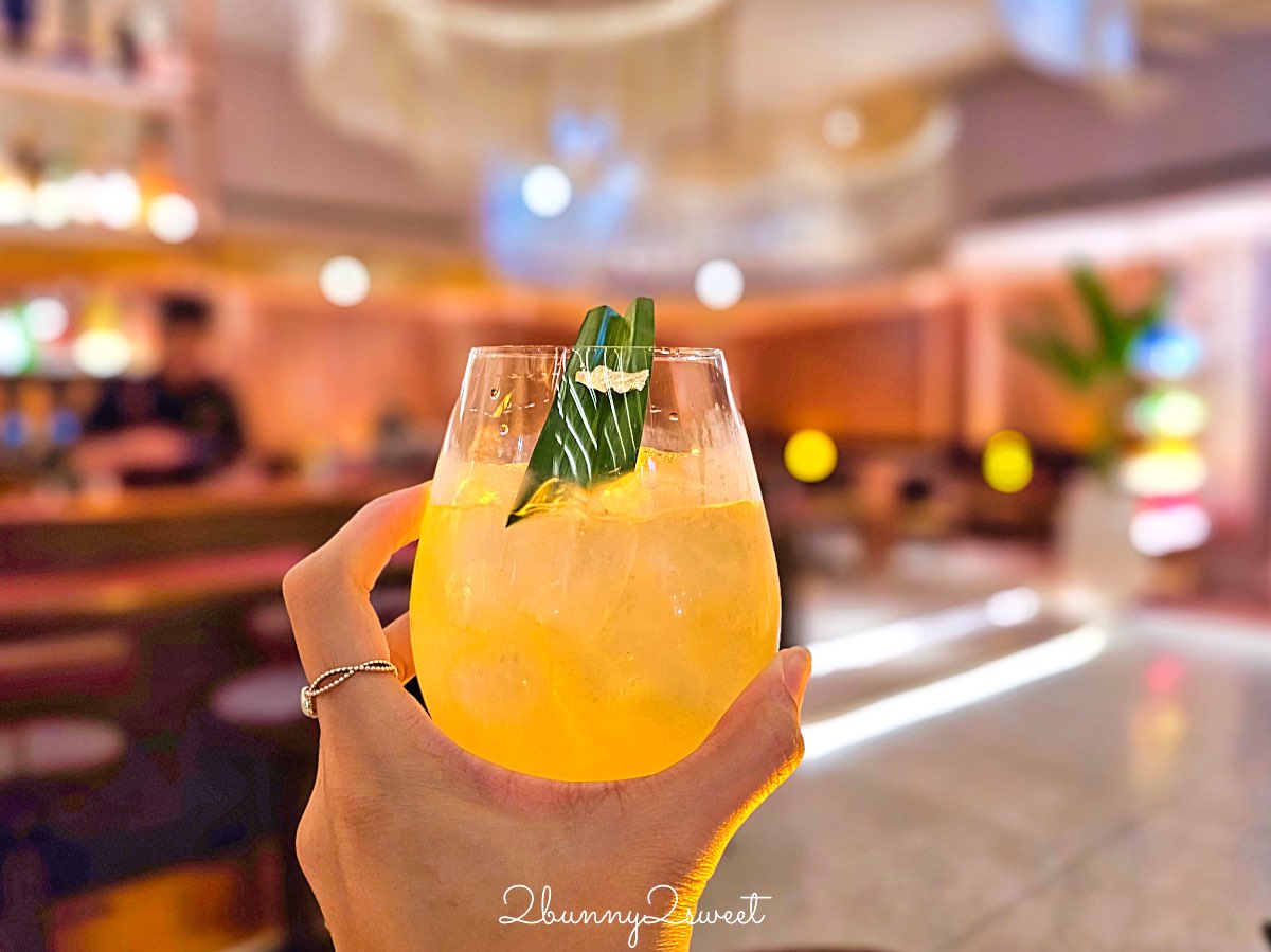 曼谷【KROMO Bangkok Curio Collection by Hilton】粉紅夢幻設計、絕美空中泳池、文青系早餐超驚艷! @兔兒毛毛姊妹花 曼谷【KROMO Bangkok Curio Collection by Hilton】粉紅夢幻設計、絕美空中泳池、文青系早餐超驚艷! @兔兒毛毛姊妹花