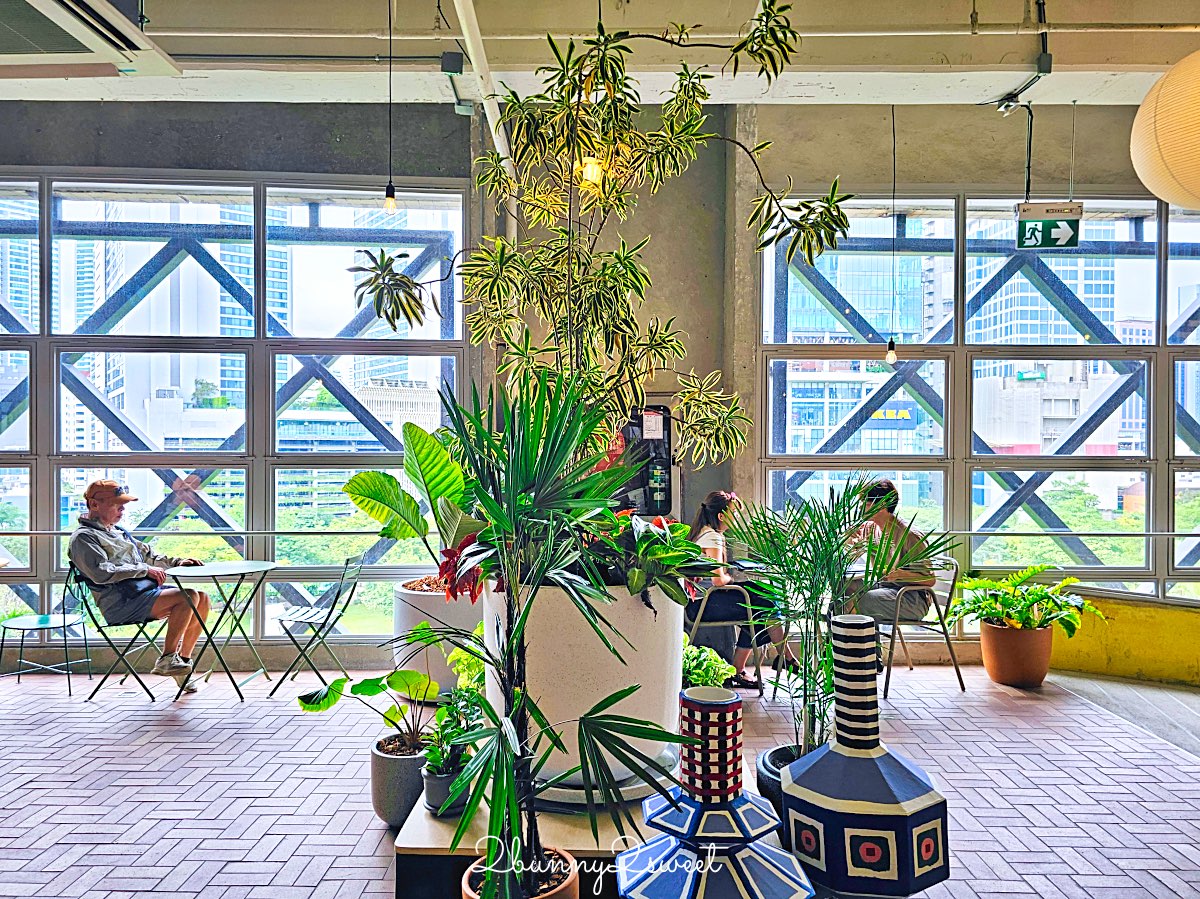 曼谷設計迷必訪【FRIEND FRIEND】Emporium停車場改建，以綠意與光打造的生活美學空間 @兔兒毛毛姊妹花