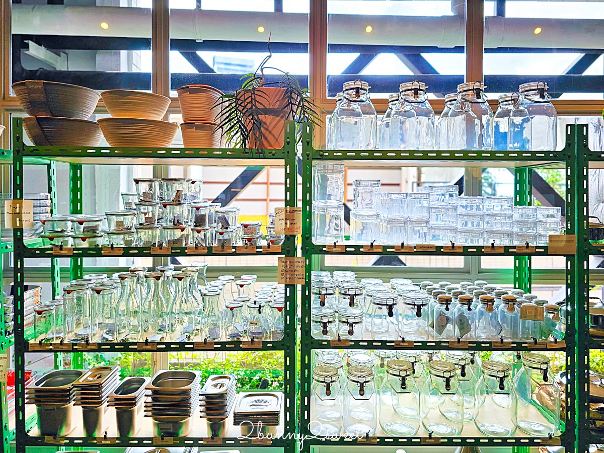 曼谷設計迷必訪【FRIEND FRIEND】Emporium停車場改建，以綠意與光打造的生活美學空間 @兔兒毛毛姊妹花