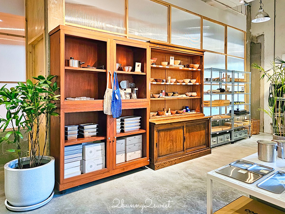 曼谷設計迷必訪【FRIEND FRIEND】Emporium停車場改建，以綠意與光打造的生活美學空間 @兔兒毛毛姊妹花