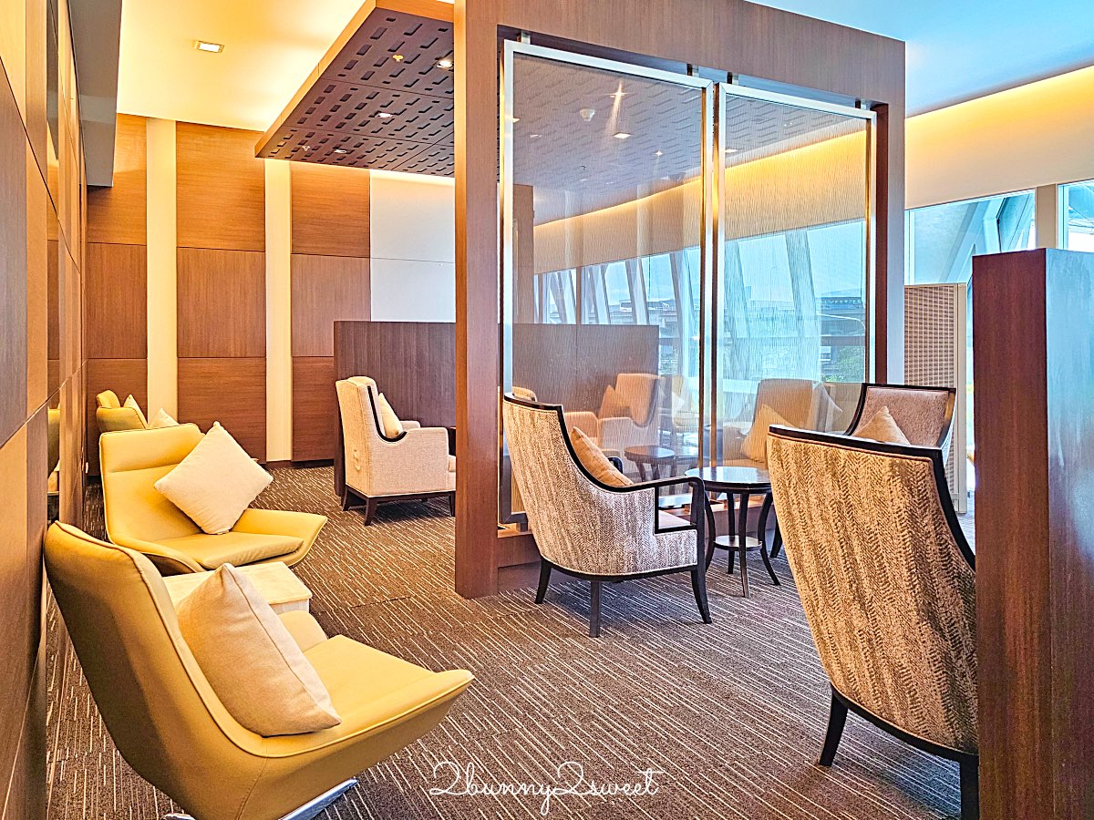 曼谷BKK機場JCB卡免費貴賓室【Miracle First Class Lounge】環境餐點實拍+使用條件一次看懂 @兔兒毛毛姊妹花 曼谷BKK機場JCB卡免費貴賓室【Miracle First Class Lounge】環境餐點實拍+使用條件一次看懂 @兔兒毛毛姊妹花