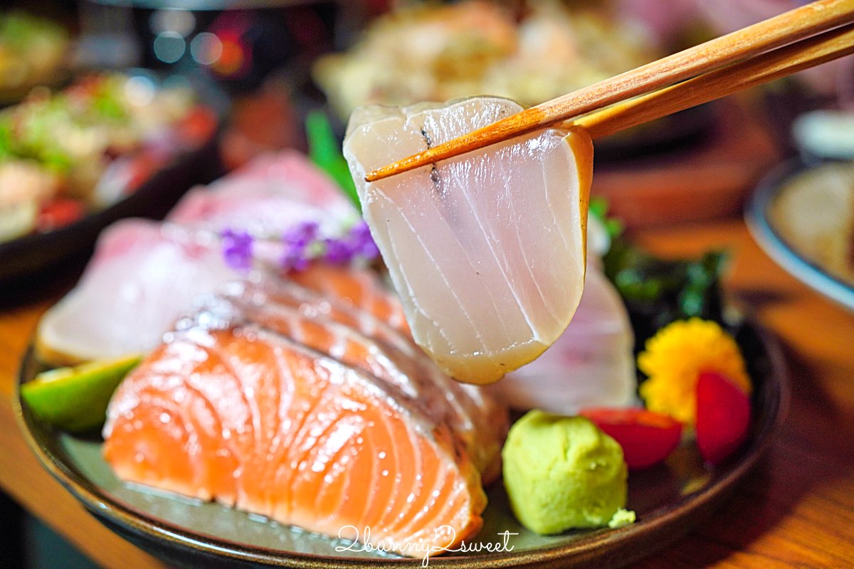 【ABV日式居酒館林口長庚店】林口長庚聚餐必吃居酒屋，稻草燒刺身 × 精釀啤酒300款！ @兔兒毛毛姊妹花