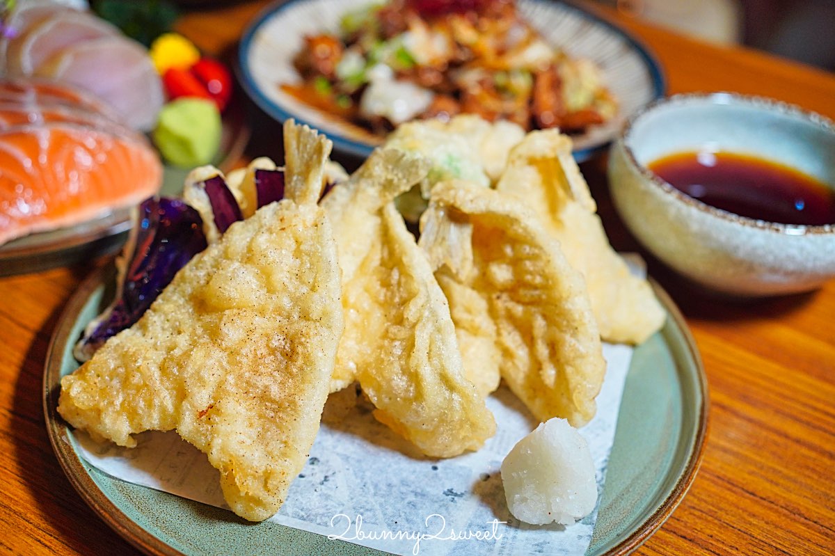 【ABV日式居酒館林口長庚店】林口長庚聚餐必吃居酒屋，稻草燒刺身 × 精釀啤酒300款！ @兔兒毛毛姊妹花