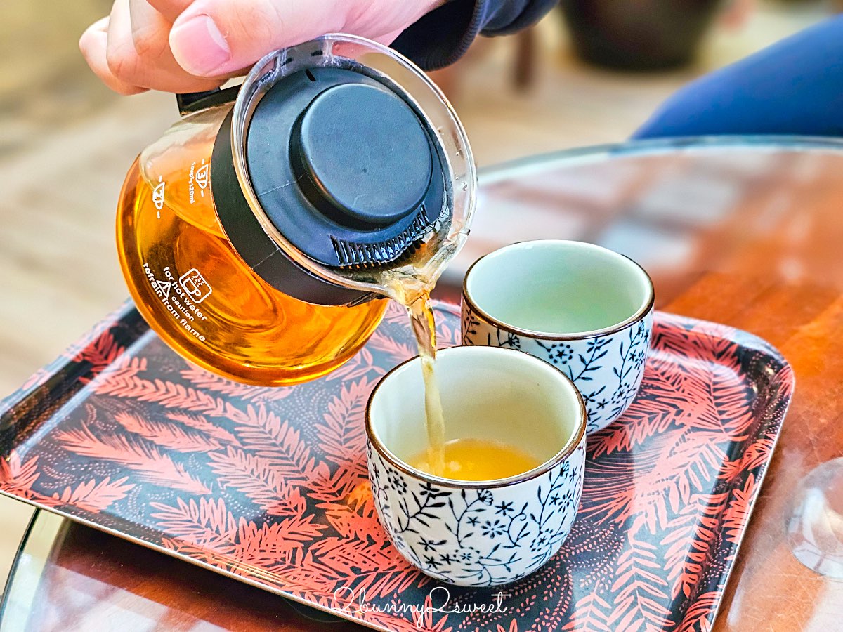 【小坂溫泉】金山萬里山城擁有自家溫泉井的老宅湯屋，85°C 天然乳白溫泉好療癒 @兔兒毛毛姊妹花