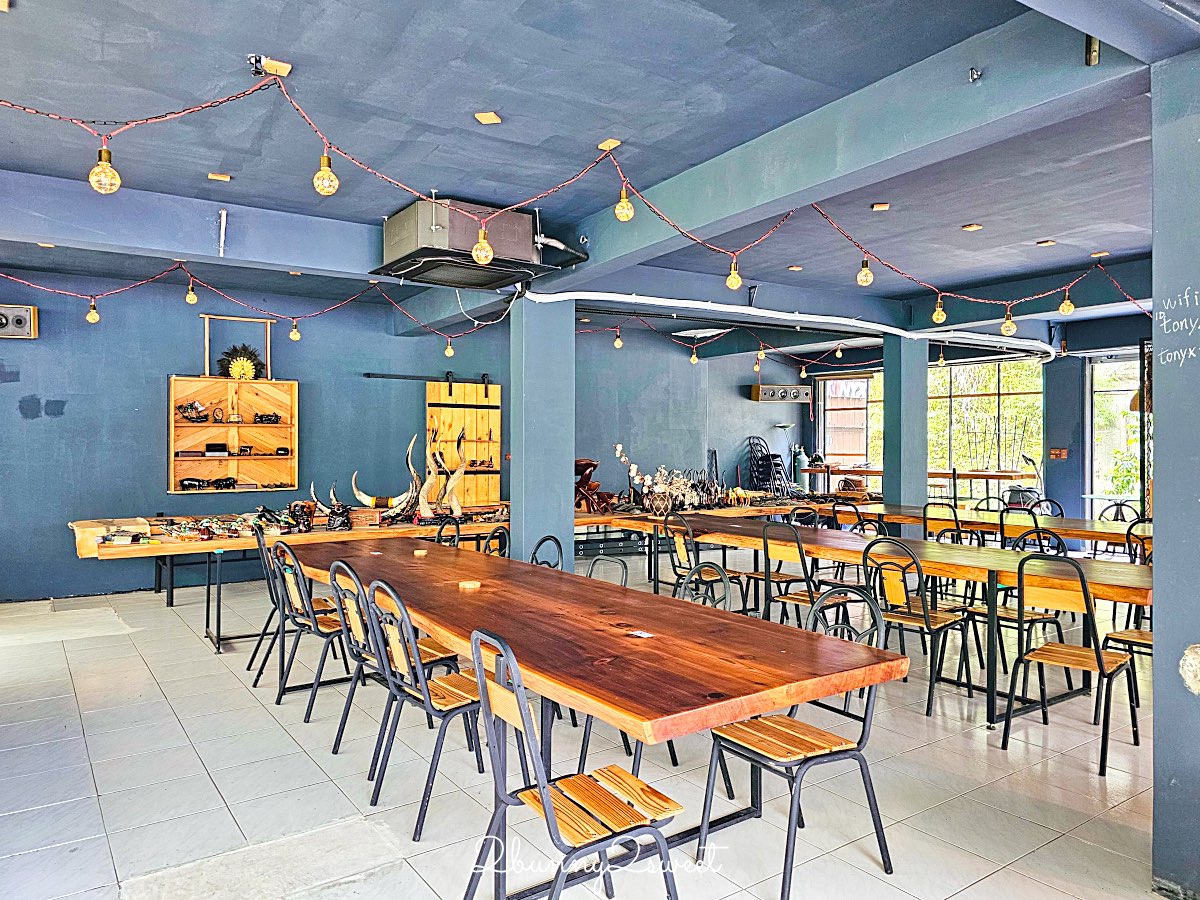 【烏來瀑布咖啡廳 TONYX】坐擁瀑布第一排的老宅文青風玻璃屋秘境！ @兔兒毛毛姊妹花