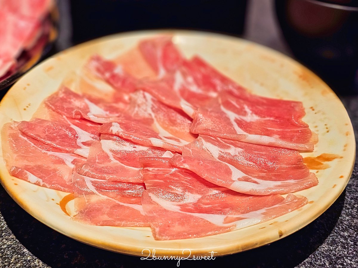 【大阪心齋橋美食】涮肉亭しゃぶ亭：50年老店的黑毛和牛涮涮鍋，靈魂芝麻醬讓人回味無窮 @兔兒毛毛姊妹花