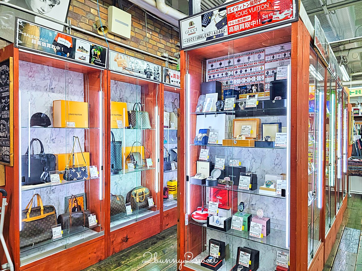 【沖繩購物攻略】漫畫倉庫浦添店：動漫公仔、電玩、二手精品挖寶聖地！退稅流程與實逛心得 @兔兒毛毛姊妹花