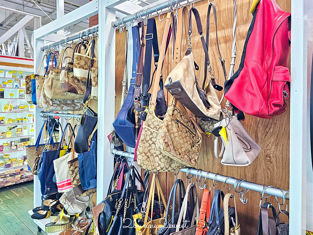 【沖繩購物攻略】漫畫倉庫浦添店：動漫公仔、電玩、二手精品挖寶聖地！退稅流程與實逛心得 @兔兒毛毛姊妹花