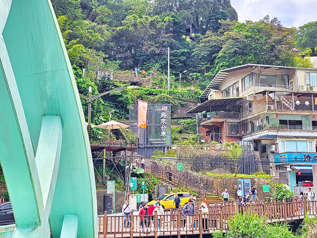 【烏來台車】超可愛山林小火車！烏來老街直達瀑布的親子必搭交通｜票價、路線、交通方式一次看 @兔兒毛毛姊妹花
