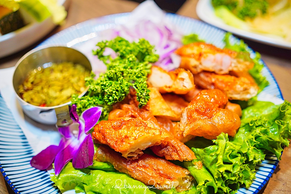 【君曜雞湯】信義區最強雞湯火鍋,人蔘花膠全雞金湯涮A5和牛、龍蝦海鮮太過癮 @兔兒毛毛姊妹花 【君曜雞湯】信義區最強雞湯火鍋,人蔘花膠全雞金湯涮A5和牛、龍蝦海鮮太過癮 @兔兒毛毛姊妹花