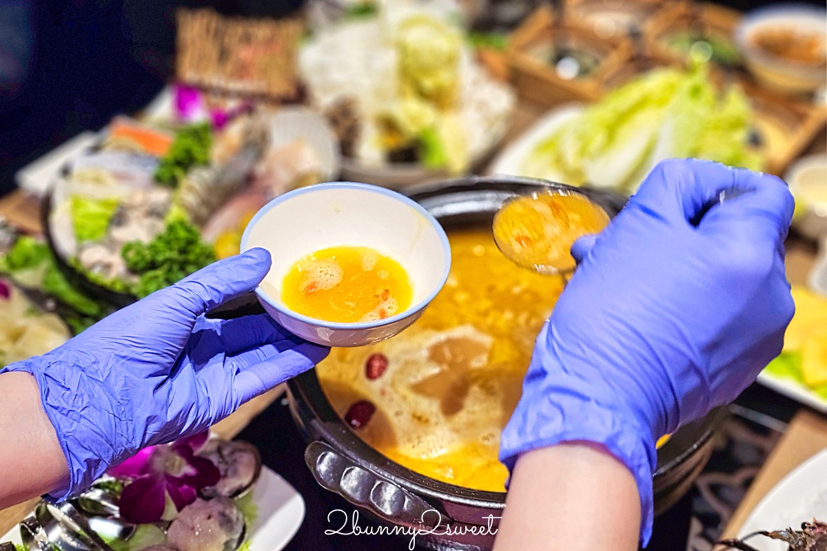 【君曜雞湯】信義區最強雞湯火鍋,人蔘花膠全雞金湯涮A5和牛、龍蝦海鮮太過癮 @兔兒毛毛姊妹花 【君曜雞湯】信義區最強雞湯火鍋,人蔘花膠全雞金湯涮A5和牛、龍蝦海鮮太過癮 @兔兒毛毛姊妹花