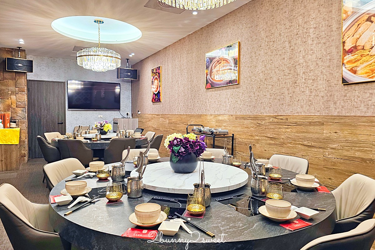 【君曜雞湯】信義區最強雞湯火鍋,人蔘花膠全雞金湯涮A5和牛、龍蝦海鮮太過癮 @兔兒毛毛姊妹花 【君曜雞湯】信義區最強雞湯火鍋,人蔘花膠全雞金湯涮A5和牛、龍蝦海鮮太過癮 @兔兒毛毛姊妹花