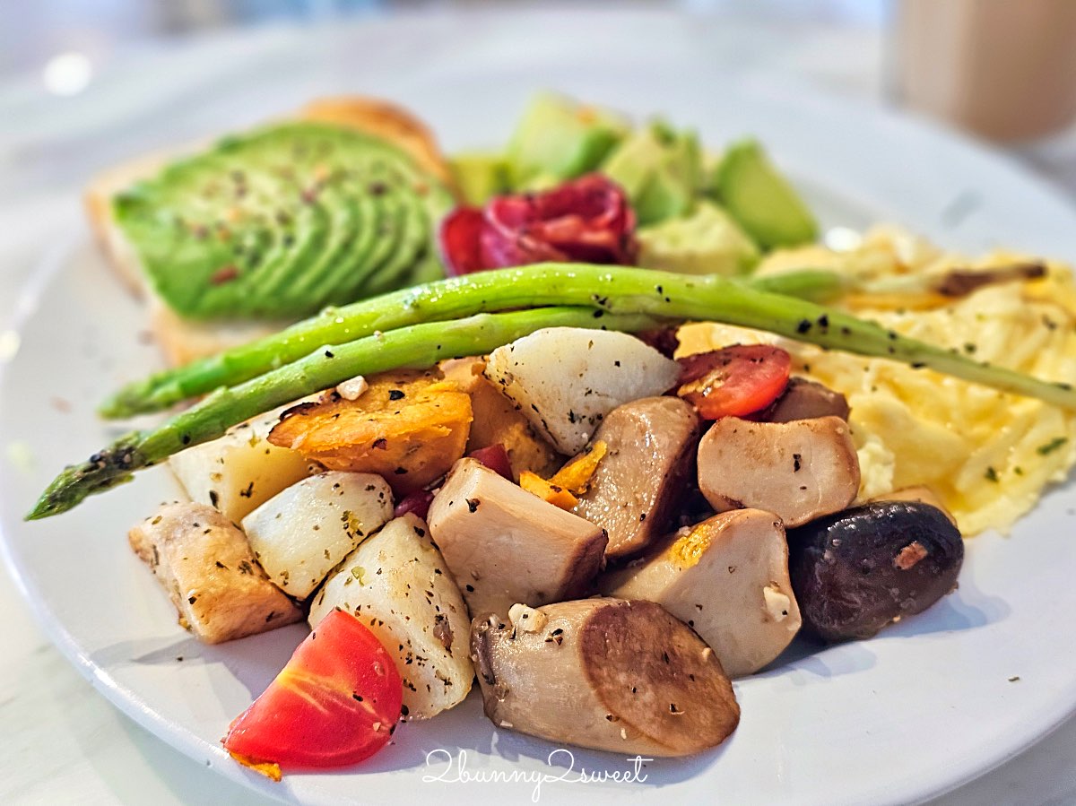 【餵我早餐 The Whale 公園店】大安森林公園清新海島風早午餐咖啡廳、份量十足的大早餐超滿足 @兔兒毛毛姊妹花