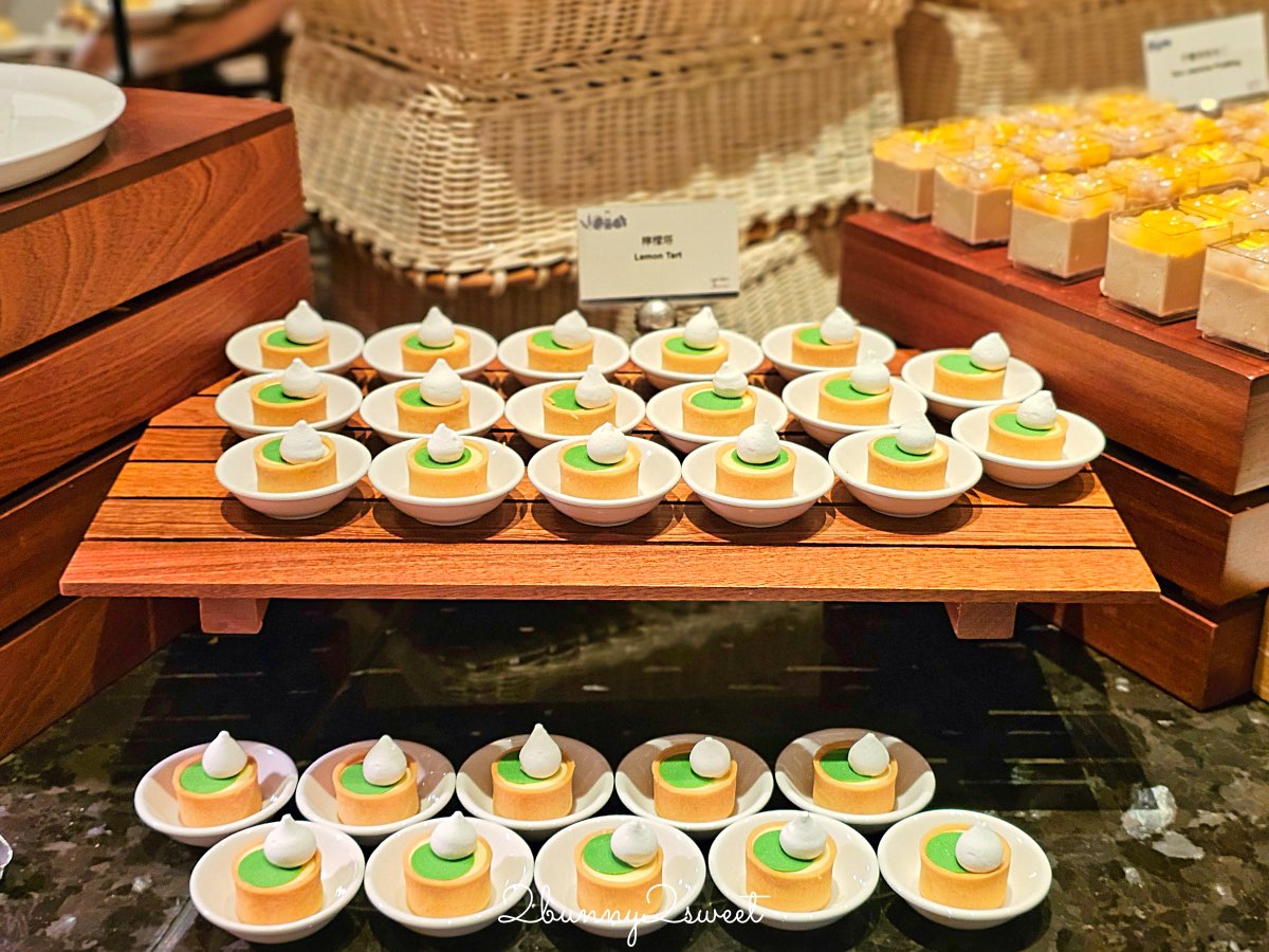 【Garden Kitchen】台北萬豪酒店自助餐開箱：高質感海鮮、現切牛排、精緻沙拉吧一次吃到飽 @兔兒毛毛姊妹花