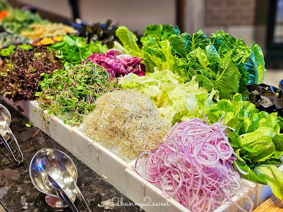 【Garden Kitchen】台北萬豪酒店自助餐開箱：高質感海鮮、現切牛排、精緻沙拉吧一次吃到飽 @兔兒毛毛姊妹花