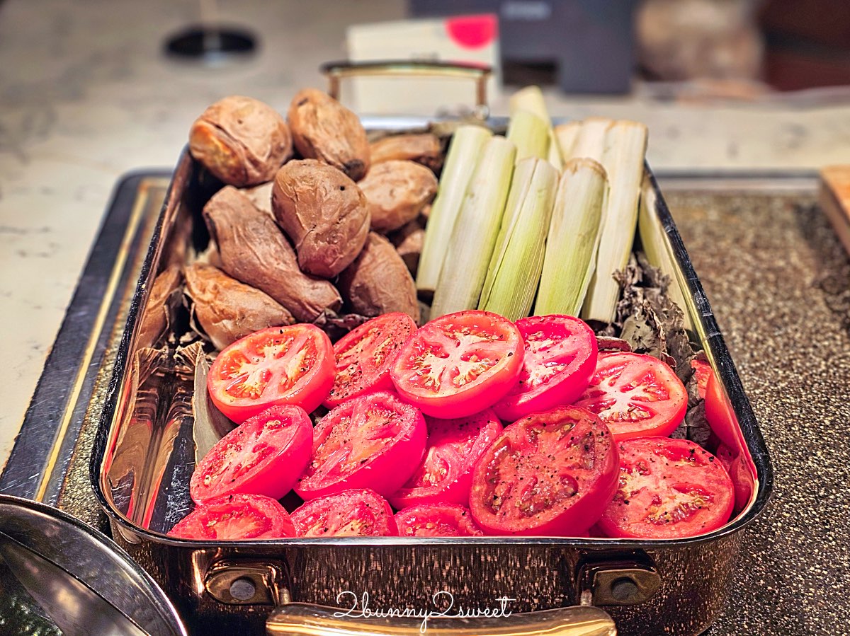 【Garden Kitchen】台北萬豪酒店自助餐開箱:高質感海鮮、現切牛排、精緻沙拉吧一次吃到飽 @兔兒毛毛姊妹花 【Garden Kitchen】台北萬豪酒店自助餐開箱:高質感海鮮、現切牛排、精緻沙拉吧一次吃到飽 @兔兒毛毛姊妹花