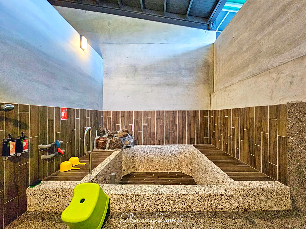 【礁溪平價湯屋】綠水溫泉：全新開幕森林系溫泉、超大浴池質感首選 @兔兒毛毛姊妹花