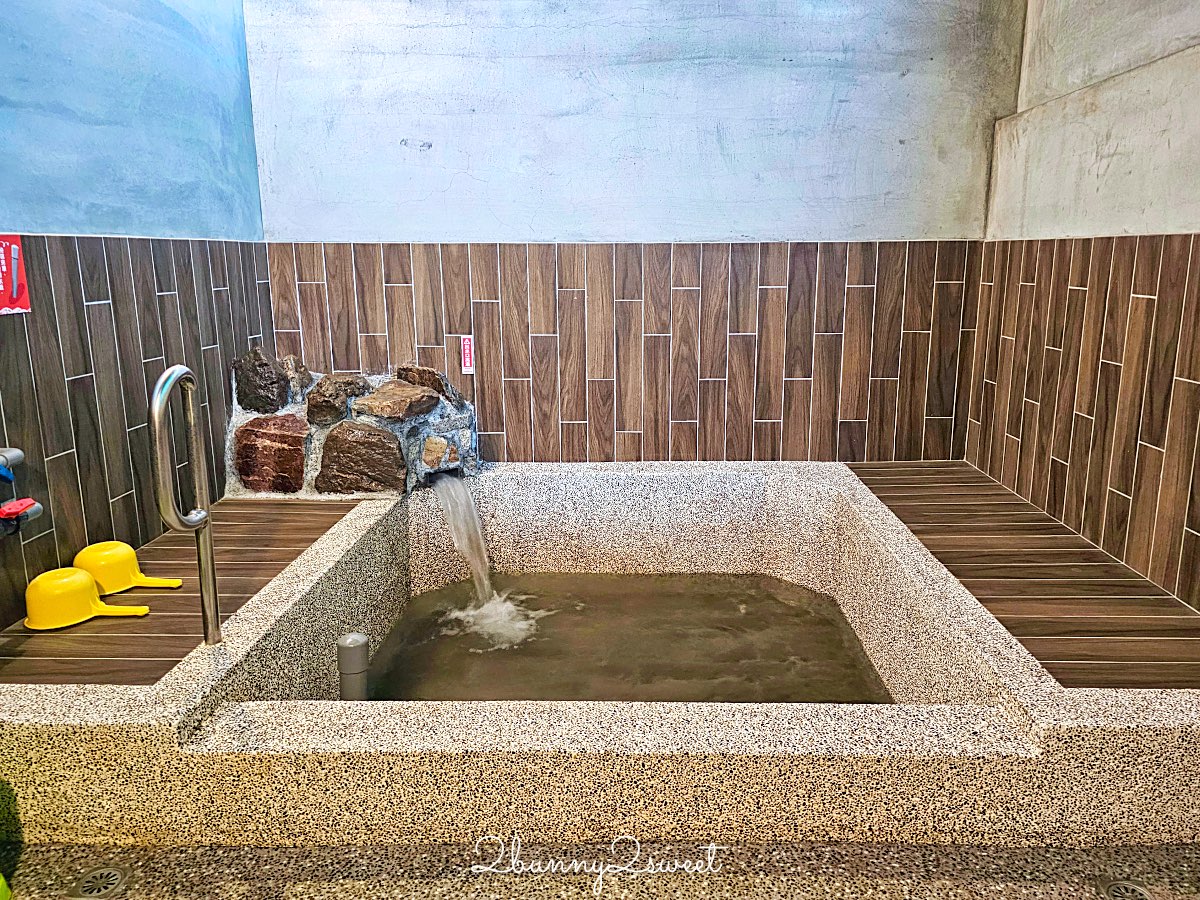 【礁溪平價湯屋】綠水溫泉：全新開幕森林系溫泉、超大浴池質感首選 @兔兒毛毛姊妹花